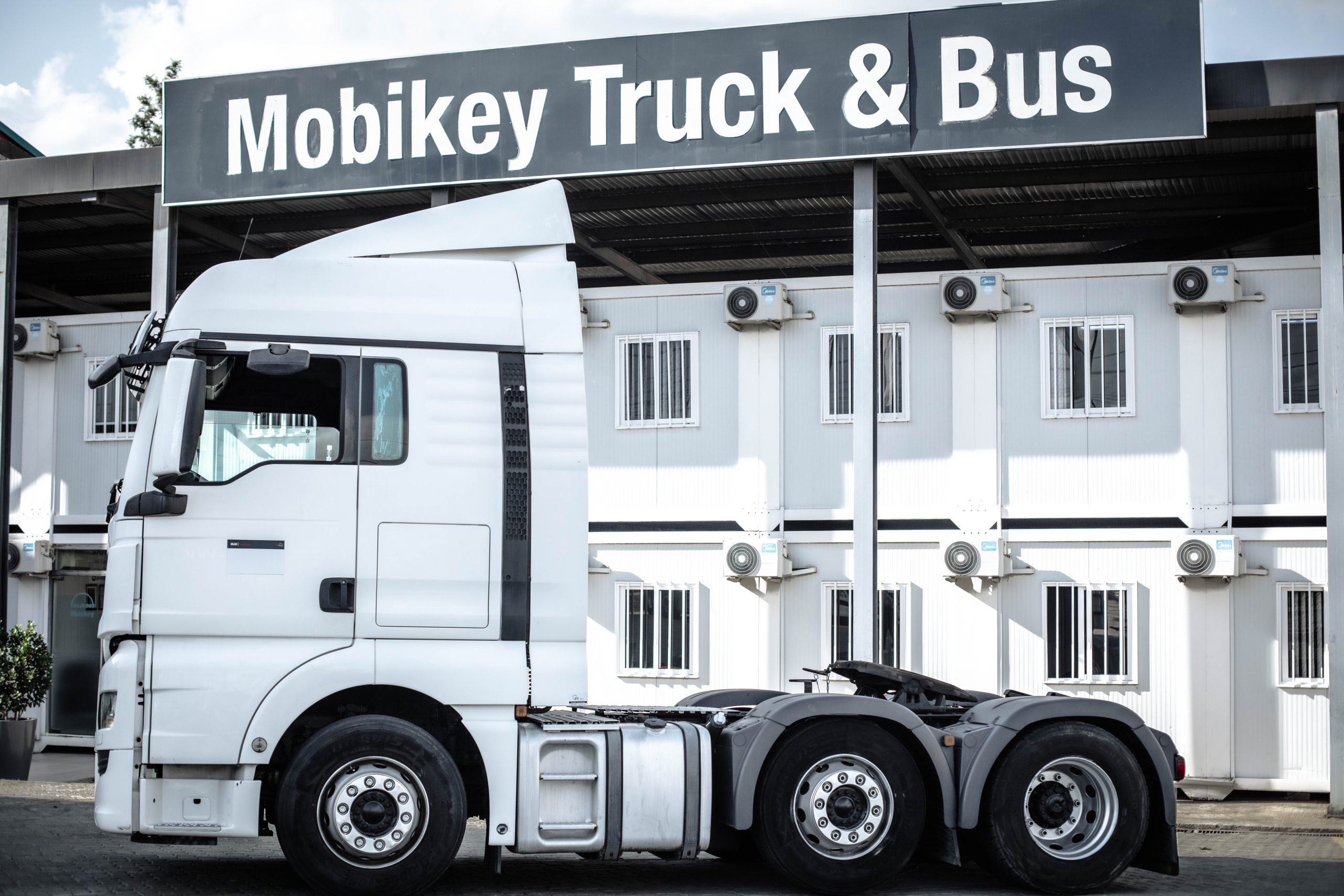 3_side_175865815664cc2c8869eb